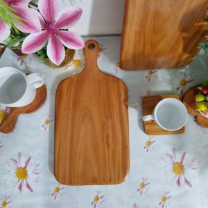 Classic Chopping Board with Long Handle(Varnished)