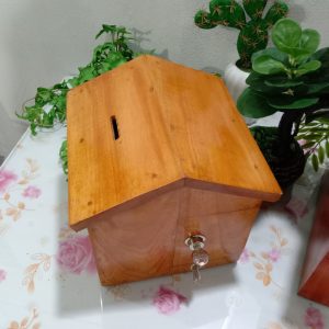 Classic Home Shape Bank with Lock(8*8)